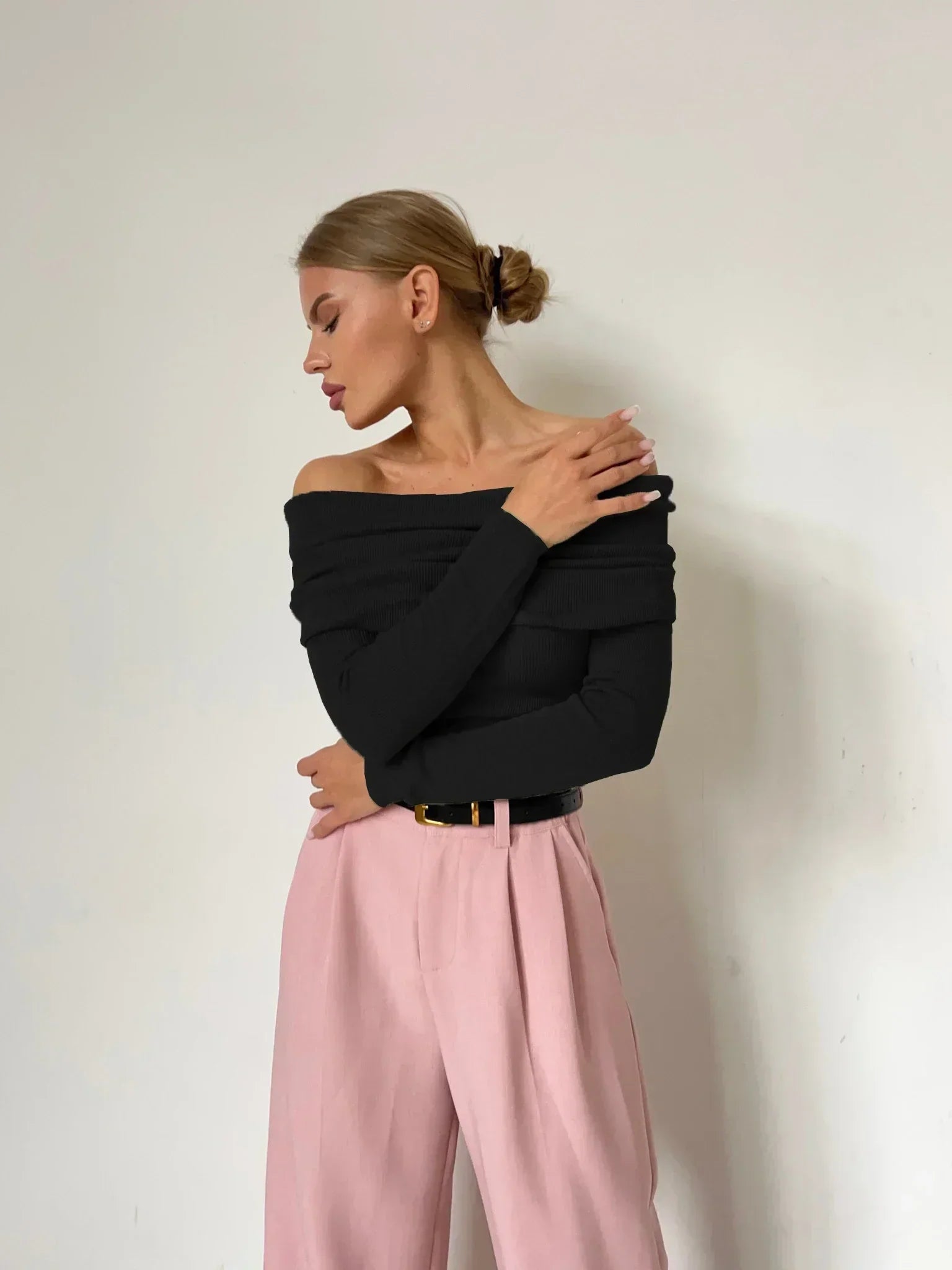 Ava Off-Shoulder Blouse | Elegant Knitted Women's Top for Going Out